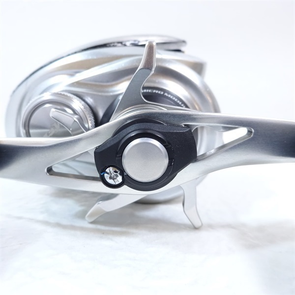 １６メタニウムＭＧＬ右